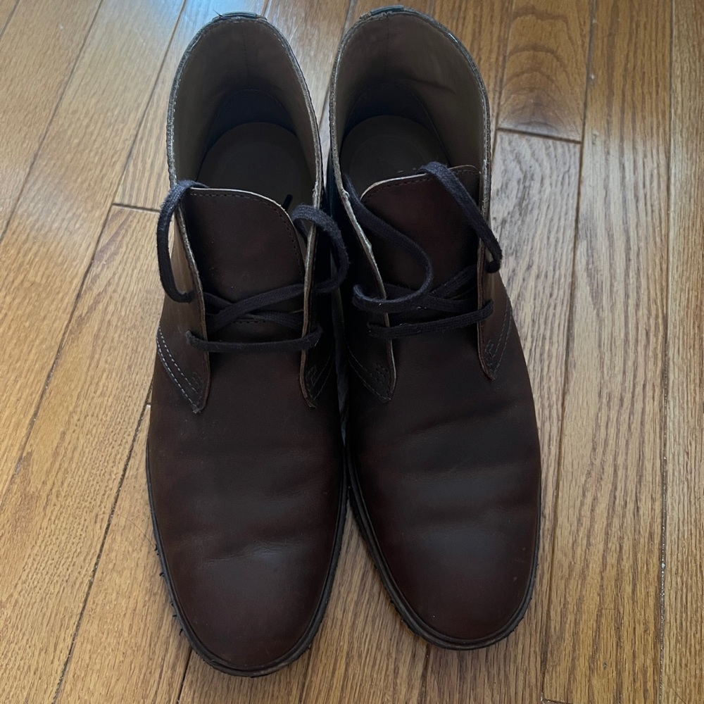 Clark’s Men's Brown Leather Chukka Boots